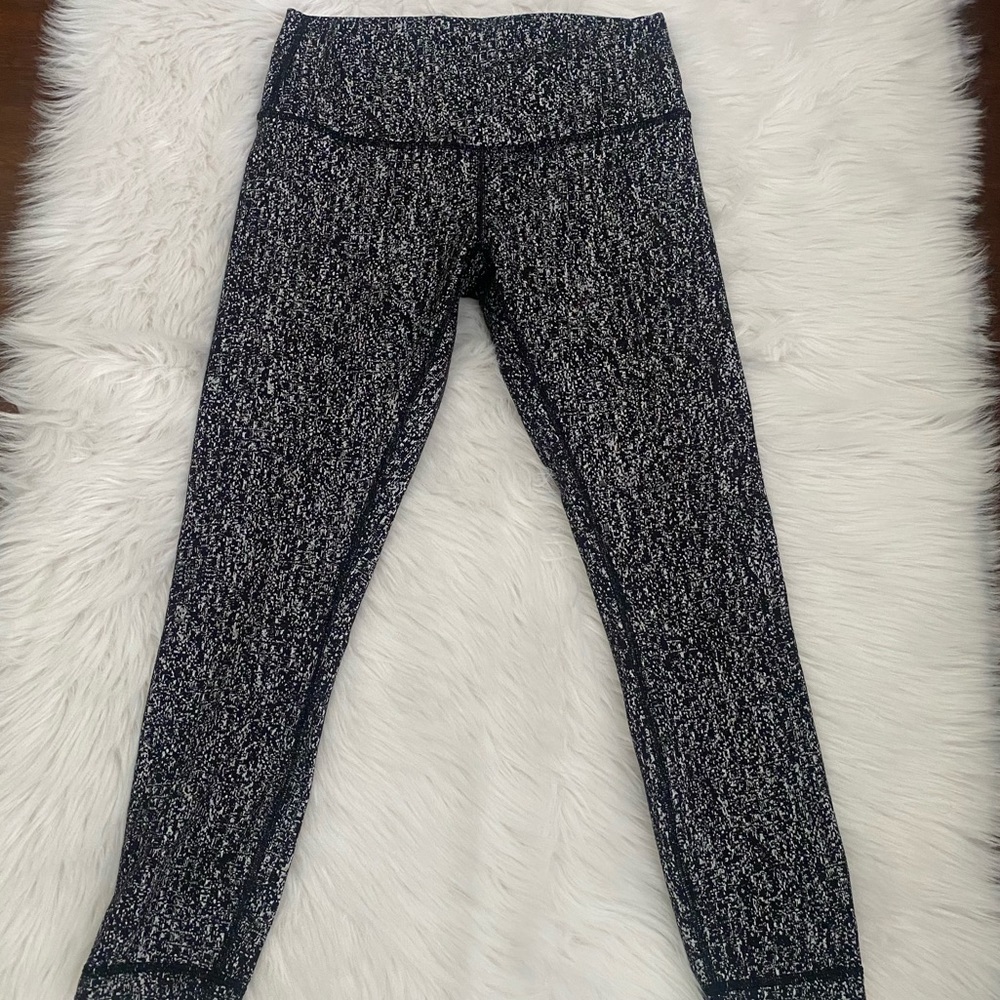 Lululemon size 8 leggings